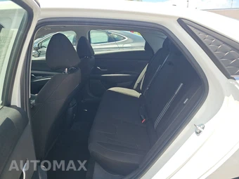 2025 Hyundai Elantra SEL Convenience - miniatura 13