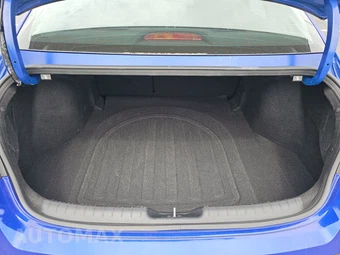 2025 Hyundai Elantra SEL Convenience - miniatura 16
