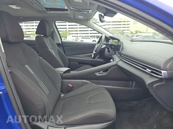 2025 Hyundai Elantra SEL Convenience - miniatura 8