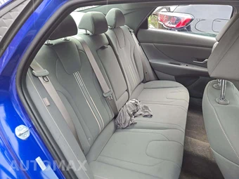 2025 Hyundai Elantra SEL Convenience - miniatura 16