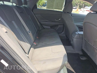 2025 Hyundai Elantra SEL Convenience - miniatura 13