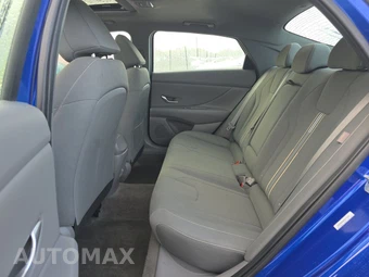 2025 Hyundai Elantra SEL Convenience - miniatura 19