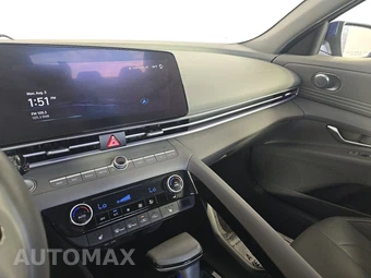 2025 Hyundai Elantra SEL Convenience - miniatura 11