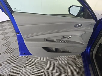 2025 Hyundai Elantra SEL Convenience - miniatura 9