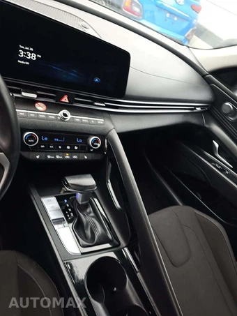 2025 Hyundai Elantra SEL Convenience - miniatura 10