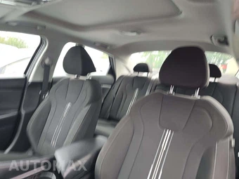 2025 Hyundai Elantra SEL Convenience - miniatura 11
