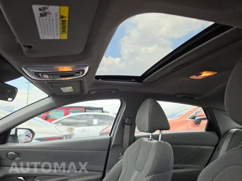 2025 Hyundai Elantra SEL Convenience - miniatura 20