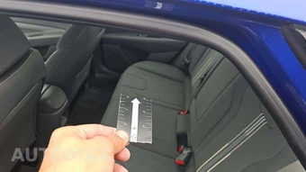 2025 Hyundai Elantra SEL Convenience - miniatura 34