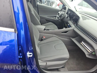 2025 Hyundai Elantra SEL Convenience - miniatura 8