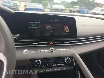 2025 Hyundai Elantra SEL Convenience - miniatura 10