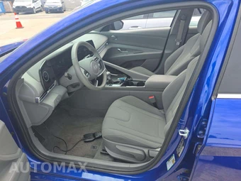2025 Hyundai Elantra SEL Convenience - miniatura 6