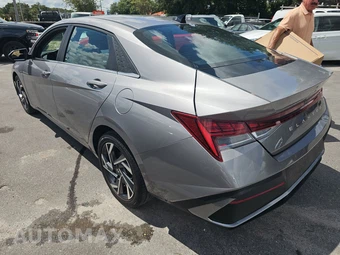 2025 Hyundai Elantra SEL Convenience - miniatura 6