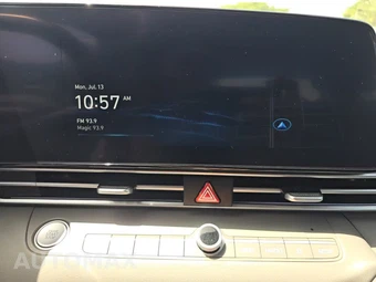 2025 Hyundai Elantra SEL Convenience - miniatura 20