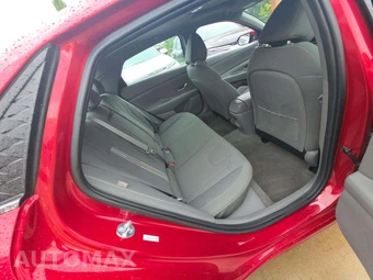 2025 Hyundai Elantra SEL Convenience - miniatura 16
