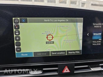 2025 Hyundai Elantra SEL Convenience - miniatura 2