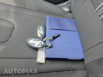 2025 Hyundai Elantra SEL Convenience - miniatura 25