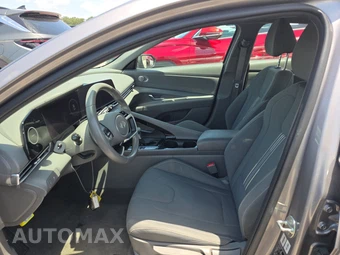 2025 Hyundai Elantra SEL Convenience - miniatura 13