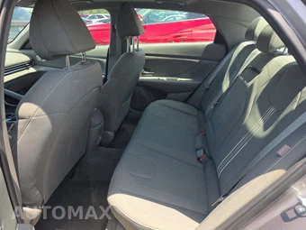 2025 Hyundai Elantra SEL Convenience - miniatura 19