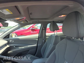 2025 Hyundai Elantra SEL Convenience - miniatura 20