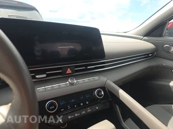 2025 Hyundai Elantra SEL Convenience - miniatura 11