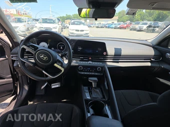 2025 Hyundai Elantra SEL Convenience - miniatura 11