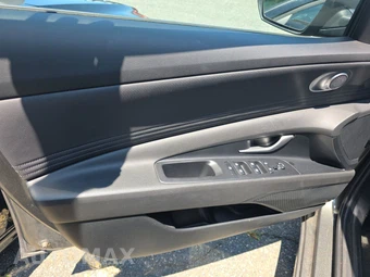 2025 Hyundai Elantra SEL Convenience - miniatura 9