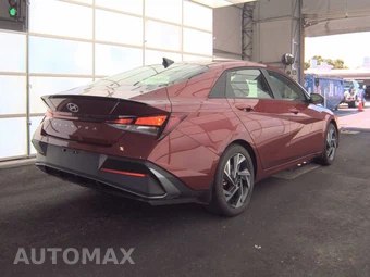 2025 Hyundai Elantra SEL Sport - miniatura 4