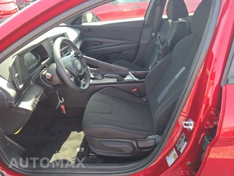 2025 Hyundai Elantra SEL Sport - miniatura 7