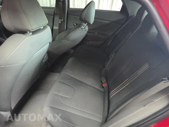2025 Hyundai Elantra SEL Sport - miniatura 10