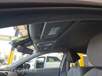 2025 Hyundai Elantra SEL Sport - miniatura 19