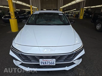 2025 Hyundai Elantra SEL Sport - miniatura 2