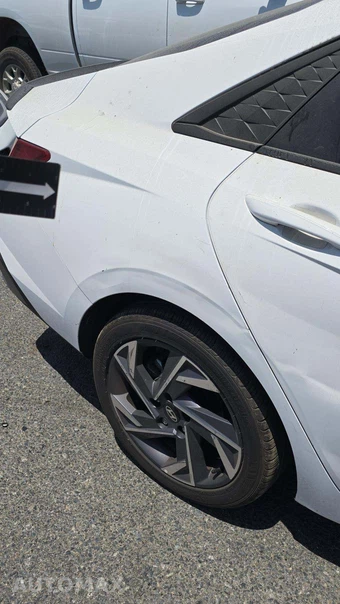 2025 Hyundai Elantra SEL Sport - miniatura 28