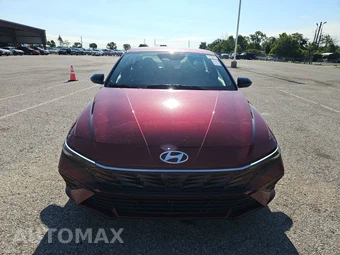 2025 Hyundai Elantra SEL Sport - miniatura 2