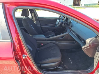 2025 Hyundai Elantra SEL Sport - miniatura 8