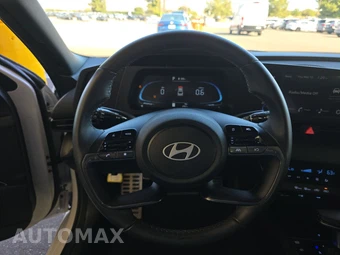 2025 Hyundai Elantra SEL Sport - miniatura 10