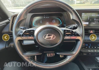 2025 Hyundai Elantra SEL Sport - miniatura 7