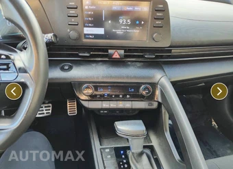 2025 Hyundai Elantra SEL Sport - miniatura 9
