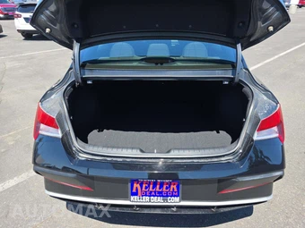 2025 Hyundai Elantra SEL Sport - miniatura 11