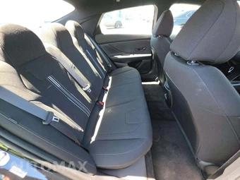 2025 Hyundai Elantra SEL Sport - miniatura 13