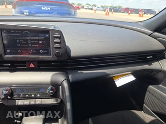 2025 Hyundai Elantra SEL Sport - miniatura 11