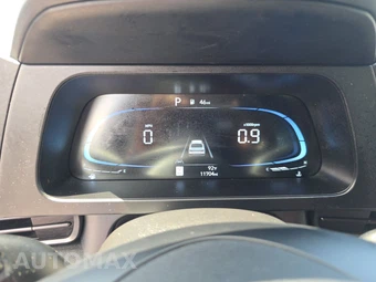 2025 Hyundai Elantra SEL Sport - miniatura 12