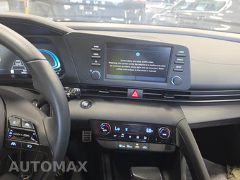 2025 Hyundai Elantra SEL Sport - miniatura 11