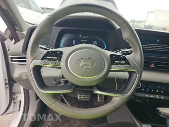 2025 Hyundai Elantra SEL Sport - miniatura 10