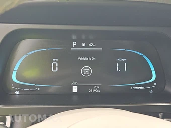 2025 Hyundai Elantra SEL Sport - miniatura 12