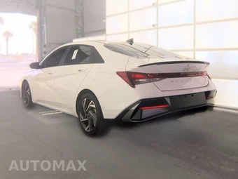 2025 Hyundai Elantra SEL Sport - miniatura 6