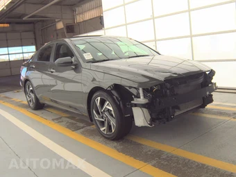 2025 Hyundai Elantra SEL Sport - miniatura 3