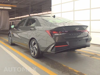 2025 Hyundai Elantra SEL Sport - miniatura 6