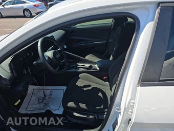 2025 Hyundai Elantra SEL Sport - miniatura 7