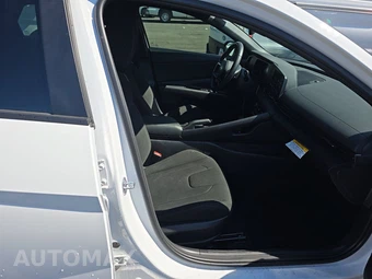 2025 Hyundai Elantra SEL Sport - miniatura 8