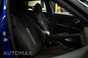 2025 Hyundai Elantra SEL Sport - miniatura 13